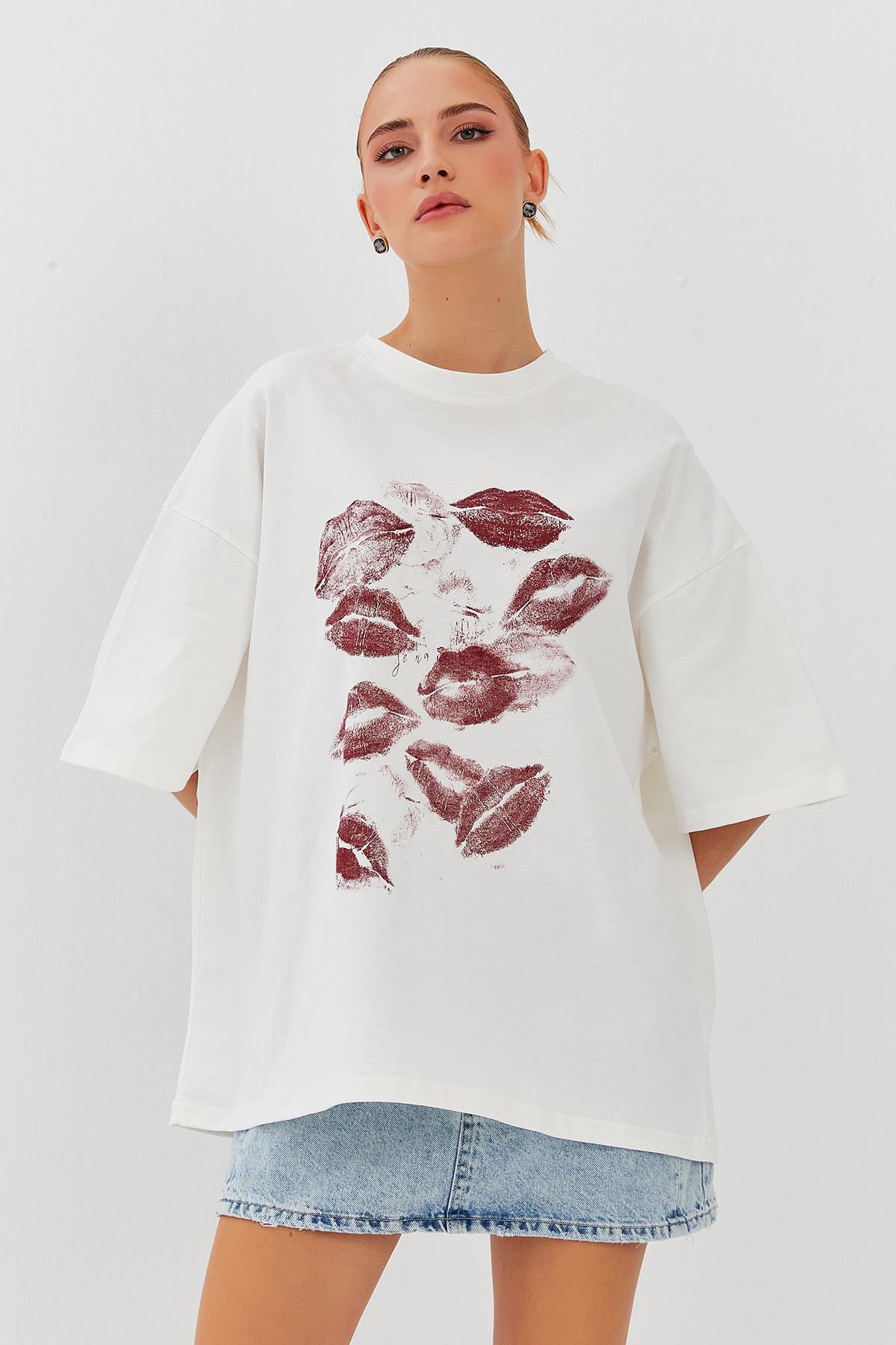 Lips Oversize Tişört