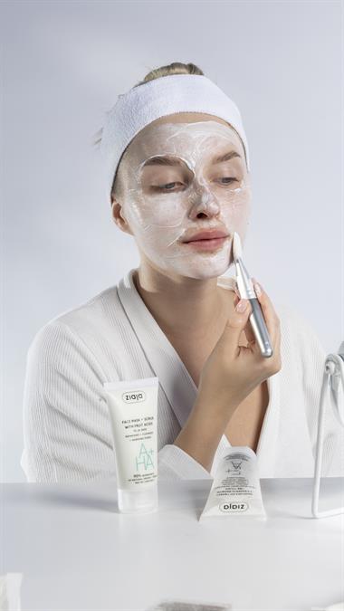Meyve Asitli AHA+ Yüz Peelingi & Maskesi 55 ml