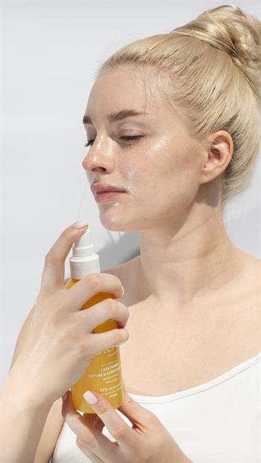 Vitamin C.B3 Niacinamide Günlük Yüz Toniği Sprey