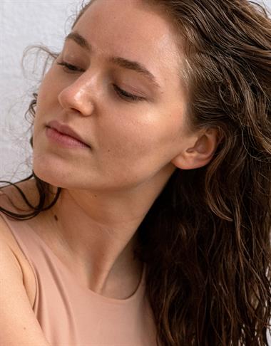 Boyalı Saçlar İçin Ayçiçeği Şampuanı