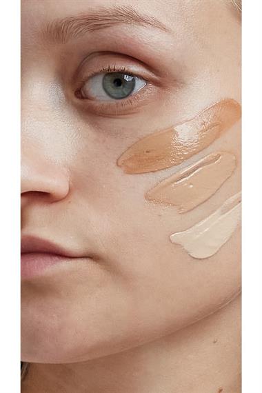 BB Kremi Yağlı ve Karma Ciltler İçin Açık Ton SPF15 50 ml - Outlet