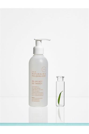 Natural Care Yüz Temizleme Jeli 190 ml - Outlet