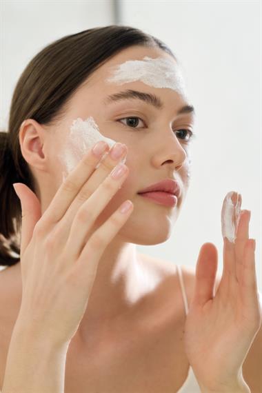 Manuka Derinlemesine Arındırıcı ve Siyah Nokta Karşıtı Peeling 75 ml - Outlet