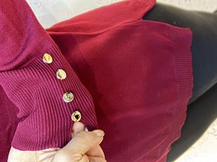 Bilek Düğme Detaylı Yuvarlak Yaka Bluz Bordo