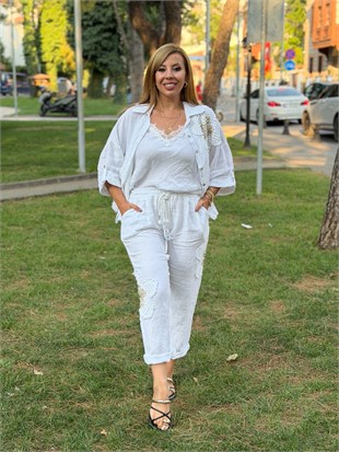 Çiçek Desenli Taşlı İkili Takım Beyaz
