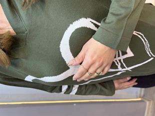 Kalp Desenli Kapüşonlu Triko Sweatshirt Haki