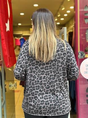Leopar Desen U Yaka İthal Bluz Acı Kahve