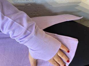 Parmak Geçirme Detaylı Yanları Yırtmaçlı Pamuk Sweatshirt Lila