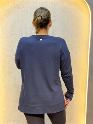 Parmak Geçirme Detaylı Yanları Yırtmaçlı Pamuk Sweatshirt Lacivert