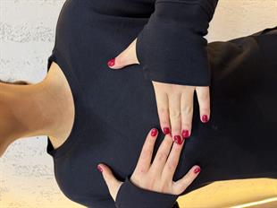 Parmak Geçirme Detaylı Yanları Yırtmaçlı Pamuk Sweatshirt Siyah