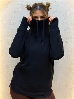 Parmak Geçirmeli Boyunluk Detaylı Kapüşonlu Hoodie Siyah