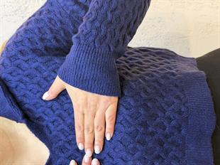 Polo Yaka Örgü Detaylı Crop Kazak Lacivert