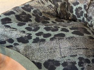Sim Geçişli Leopar Desen İthal Bluz Haki