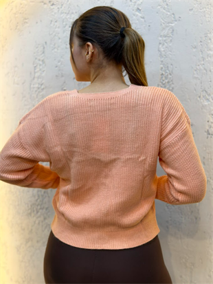 Üç Düğmeli Crop Hırka Somon