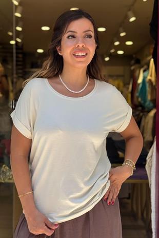 Yuvarlak Yaka Kısa Kollu Basic Tshirt