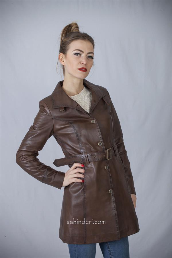 Düğmeli Bayan Deri Mont