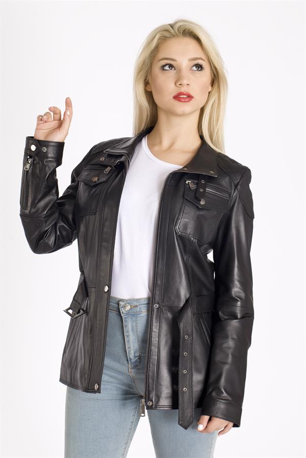 Kadın Siyah Kuzu Derisi Mont