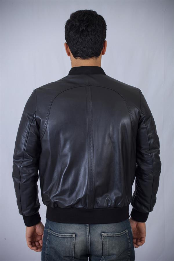 Trikolu Sade Siyah Gerçek Deri Mont