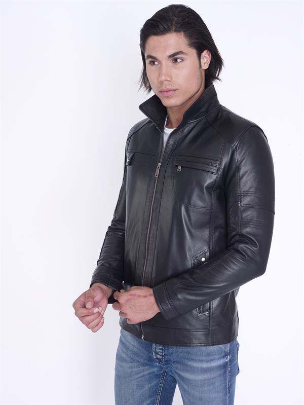 Yakalı Siyah Kuzu Deri Mont