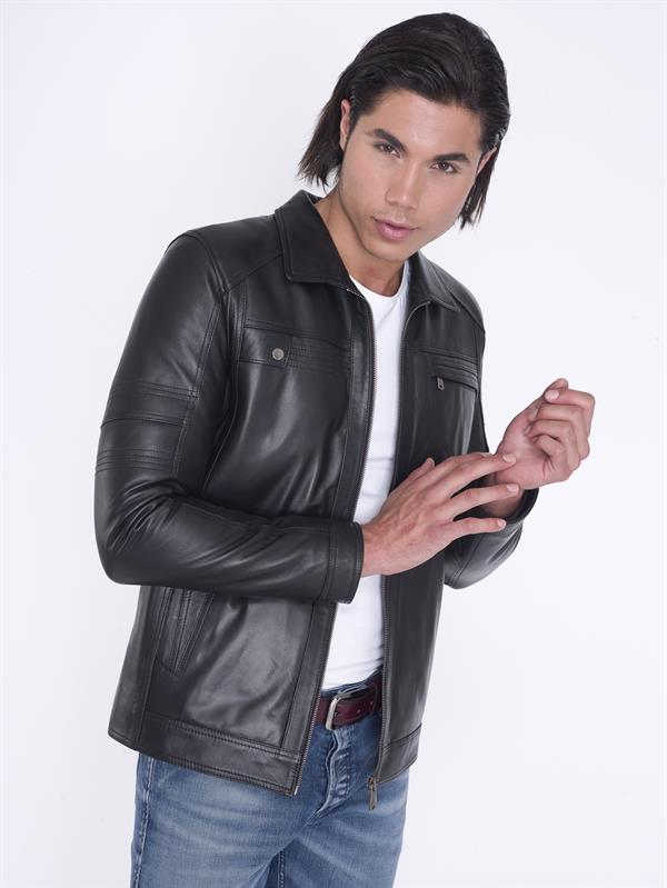 Yakalı Siyah Kuzu Deri Mont