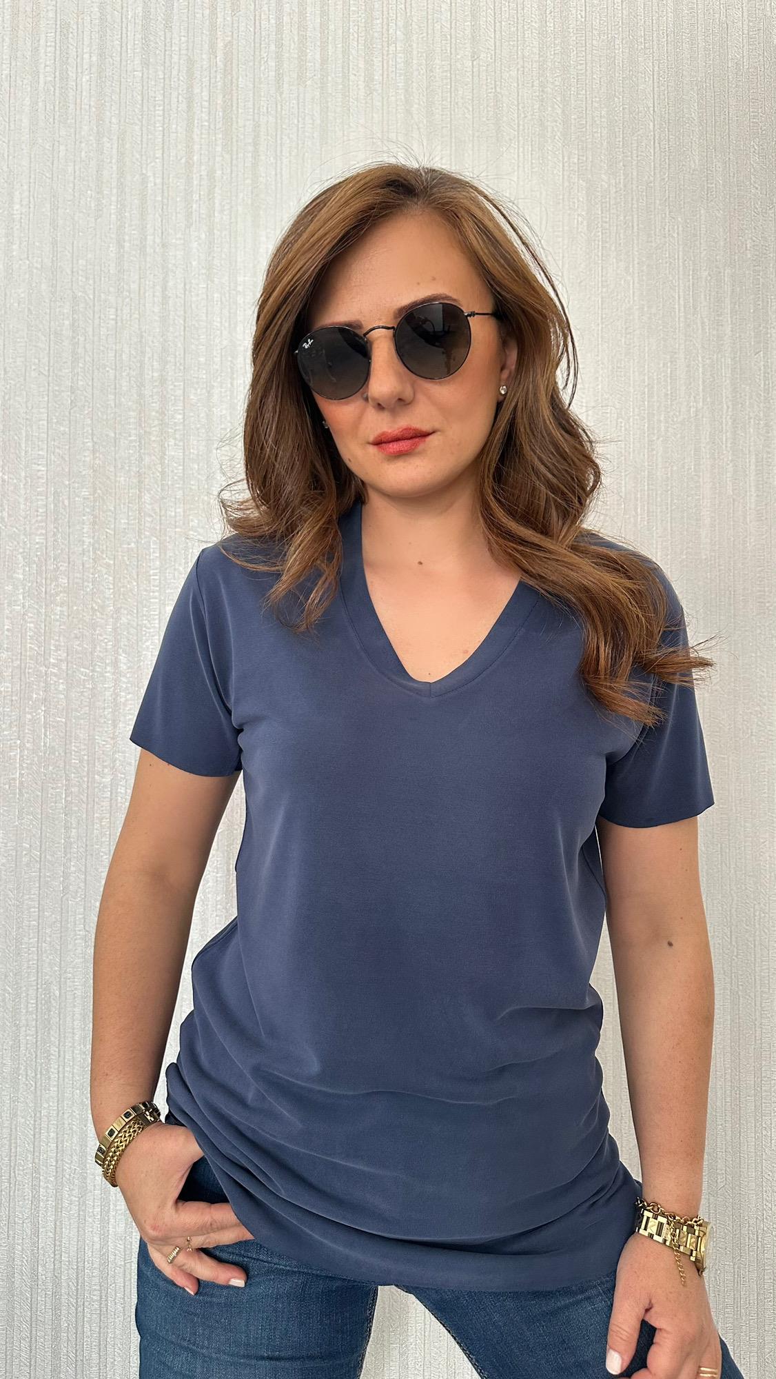 v yaka oysho lacivert tshirt