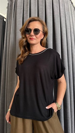 yaka taş kol pile siyah tshirt