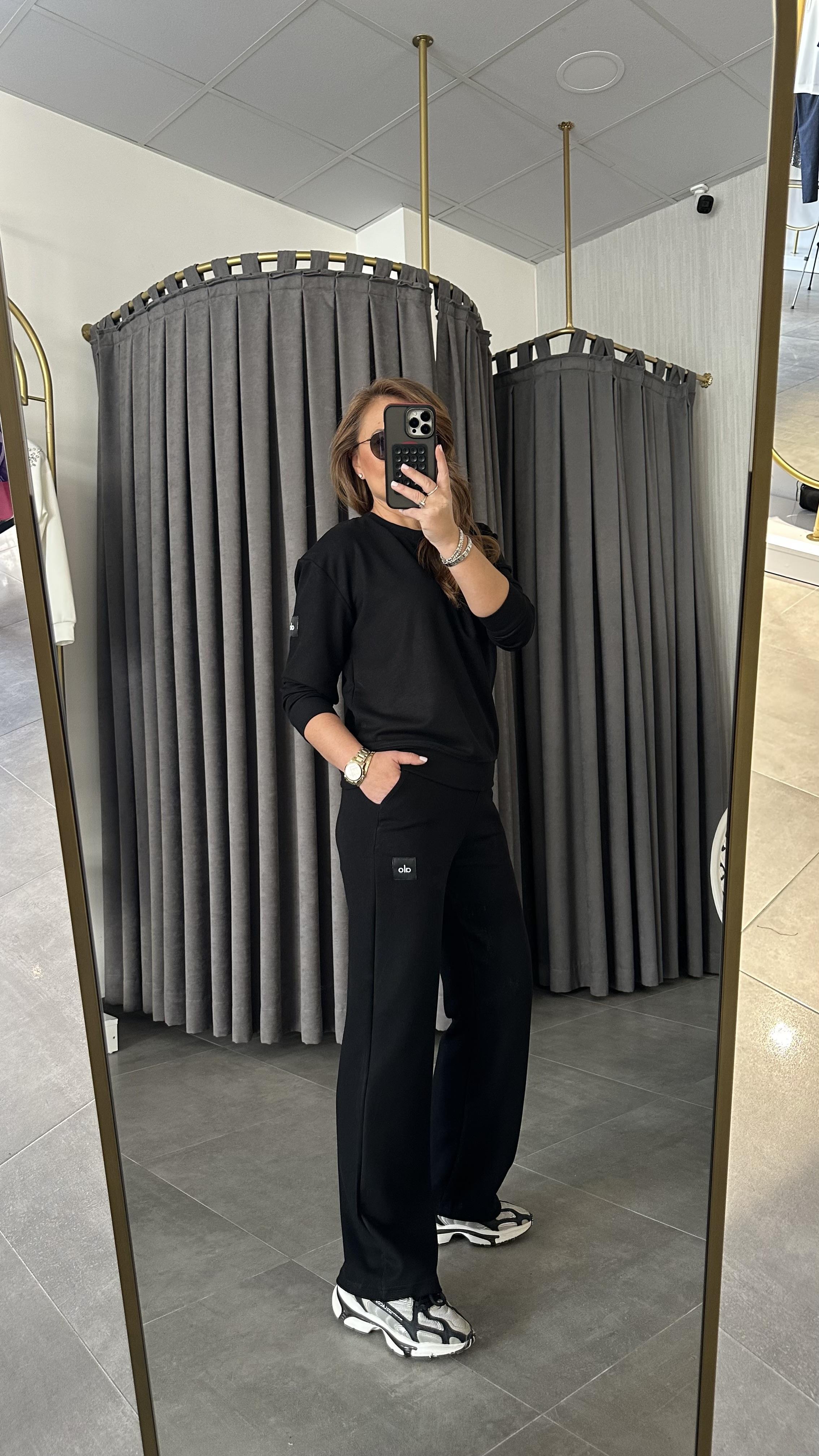 alo model siyah takım