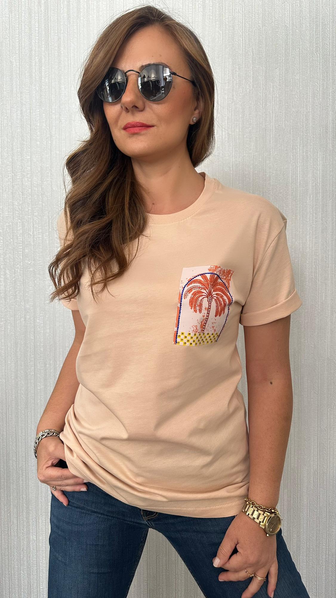 arka detay krem tshirt