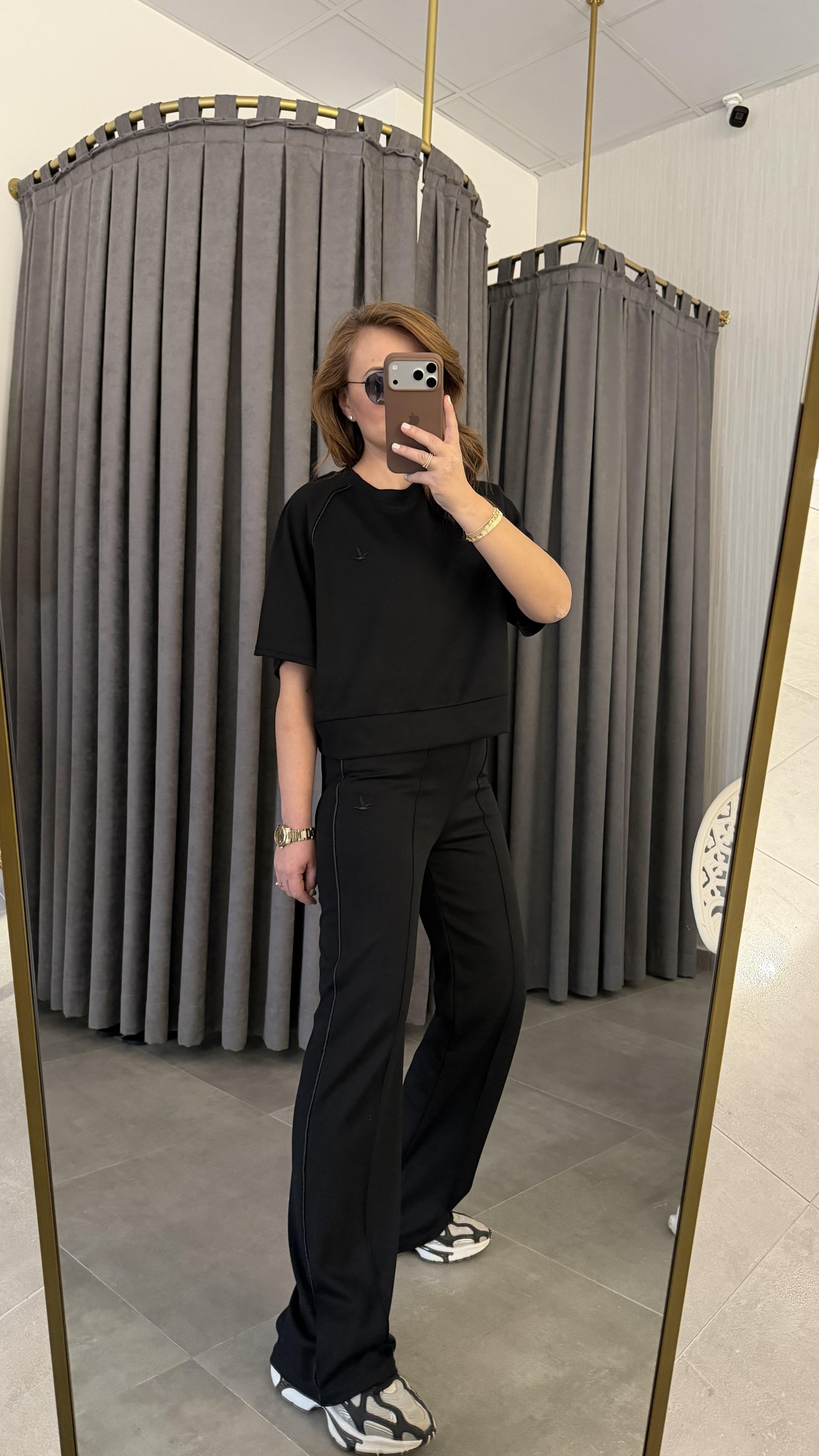 bymn model siyah takım
