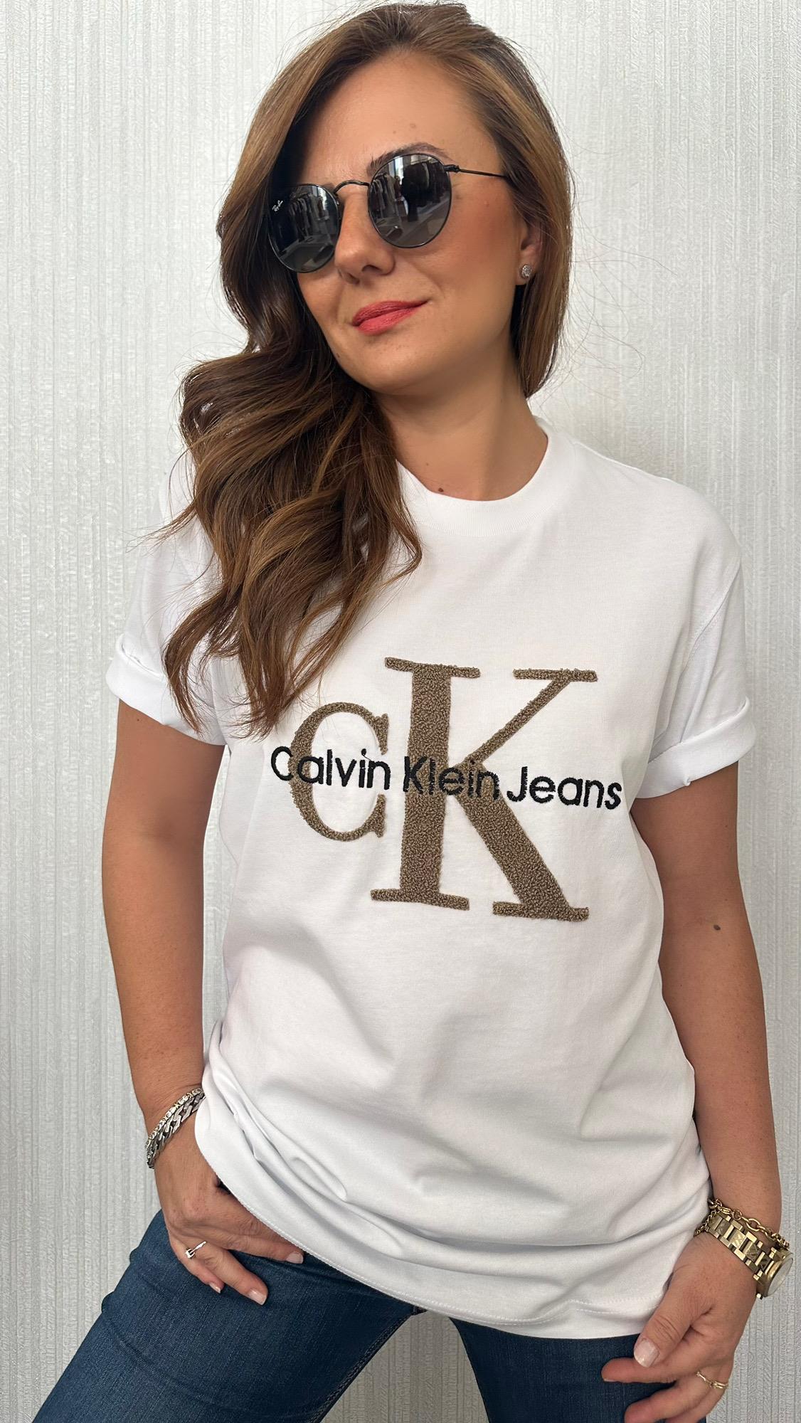 ck süzene ekru tshirt