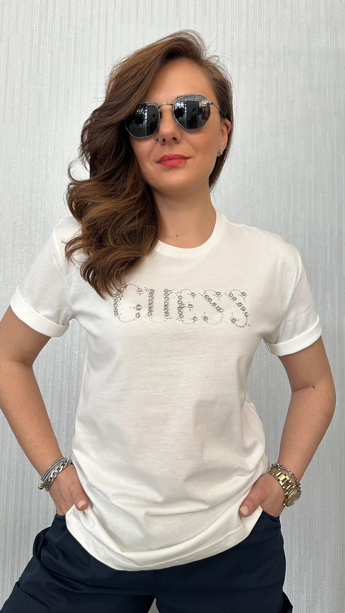 gs taş beyaz tshirt