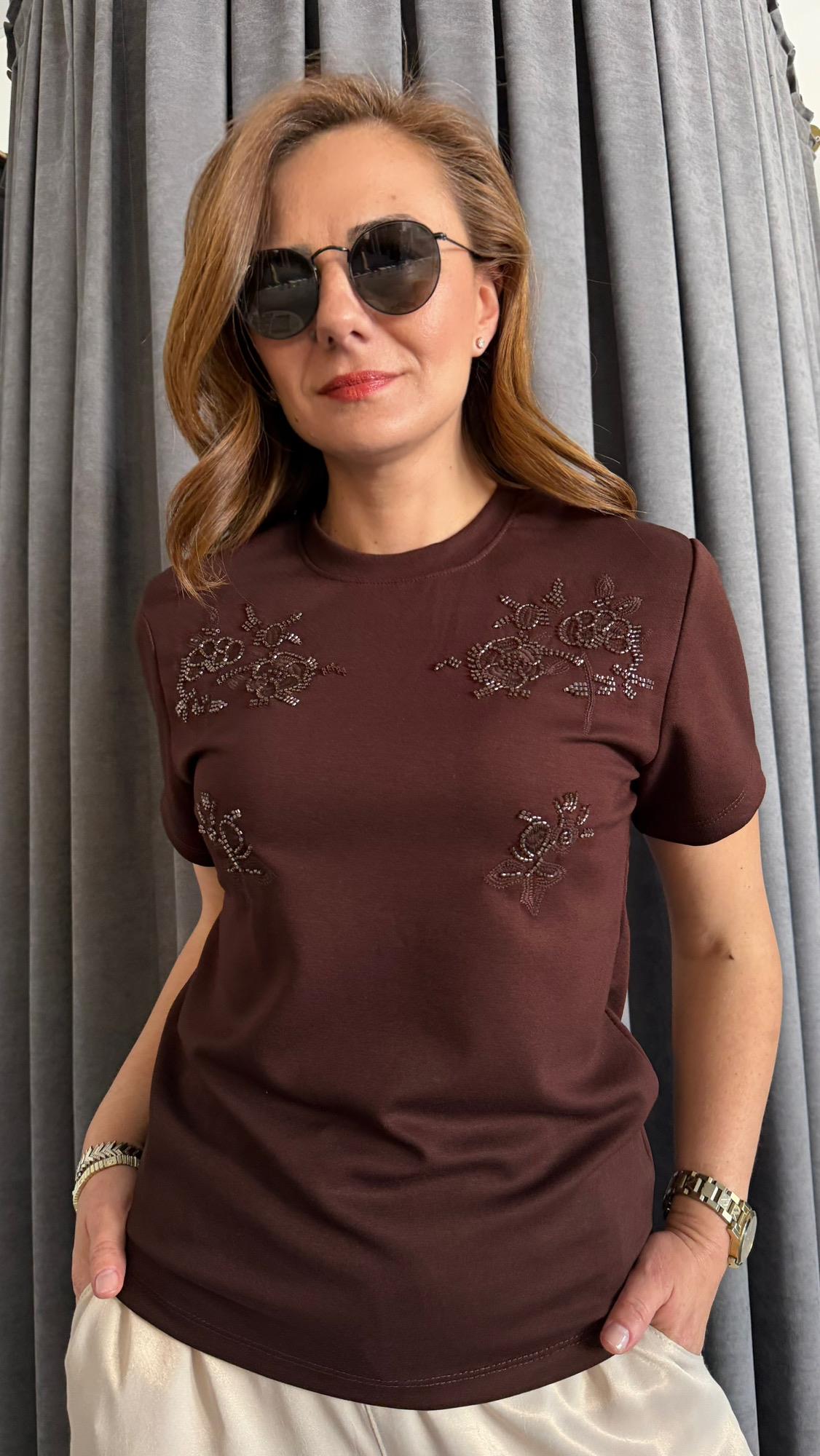ıpkyl boncuk kahve tshirt
