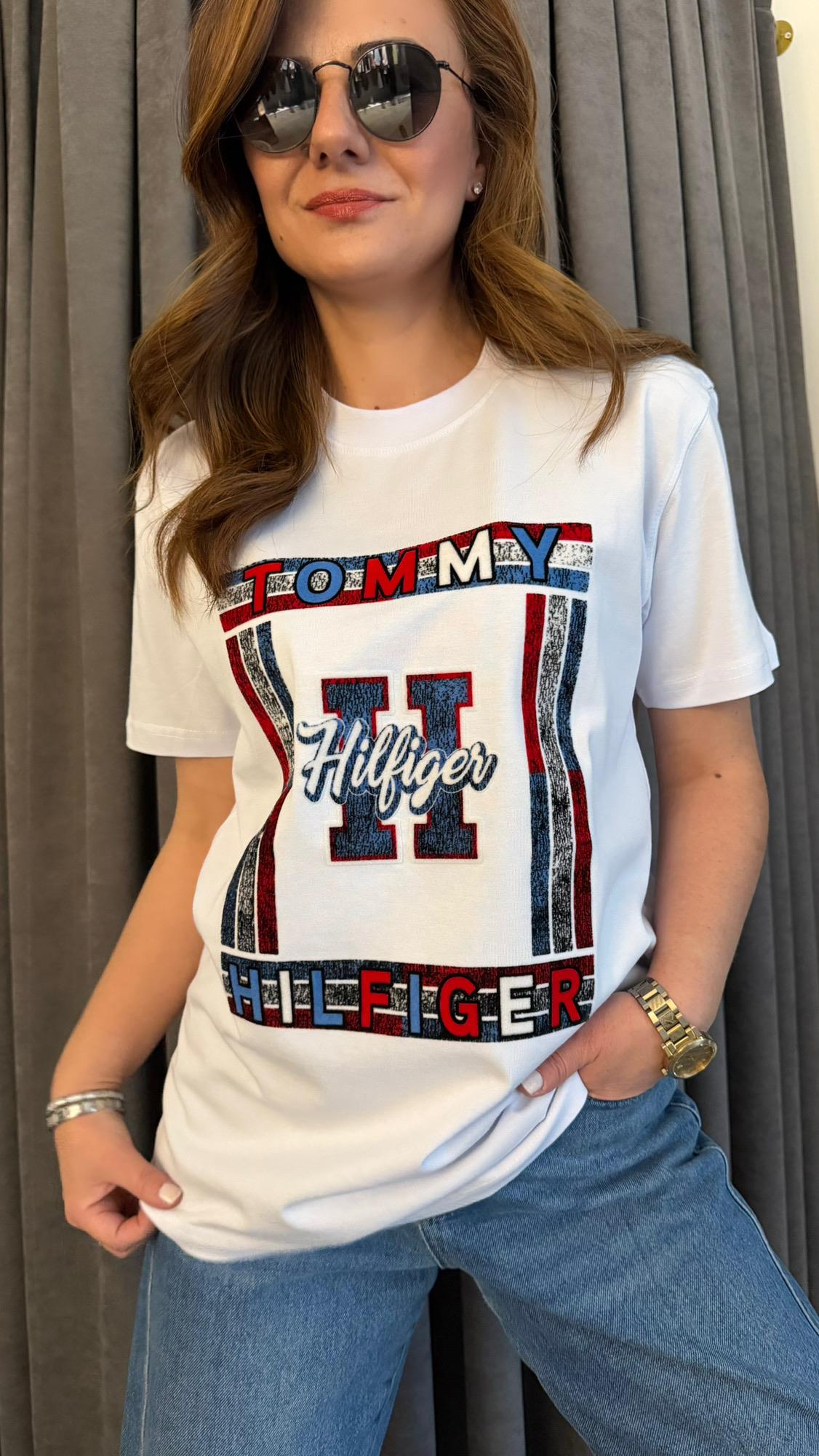 th büyük yazı beyaz unısex tshirt