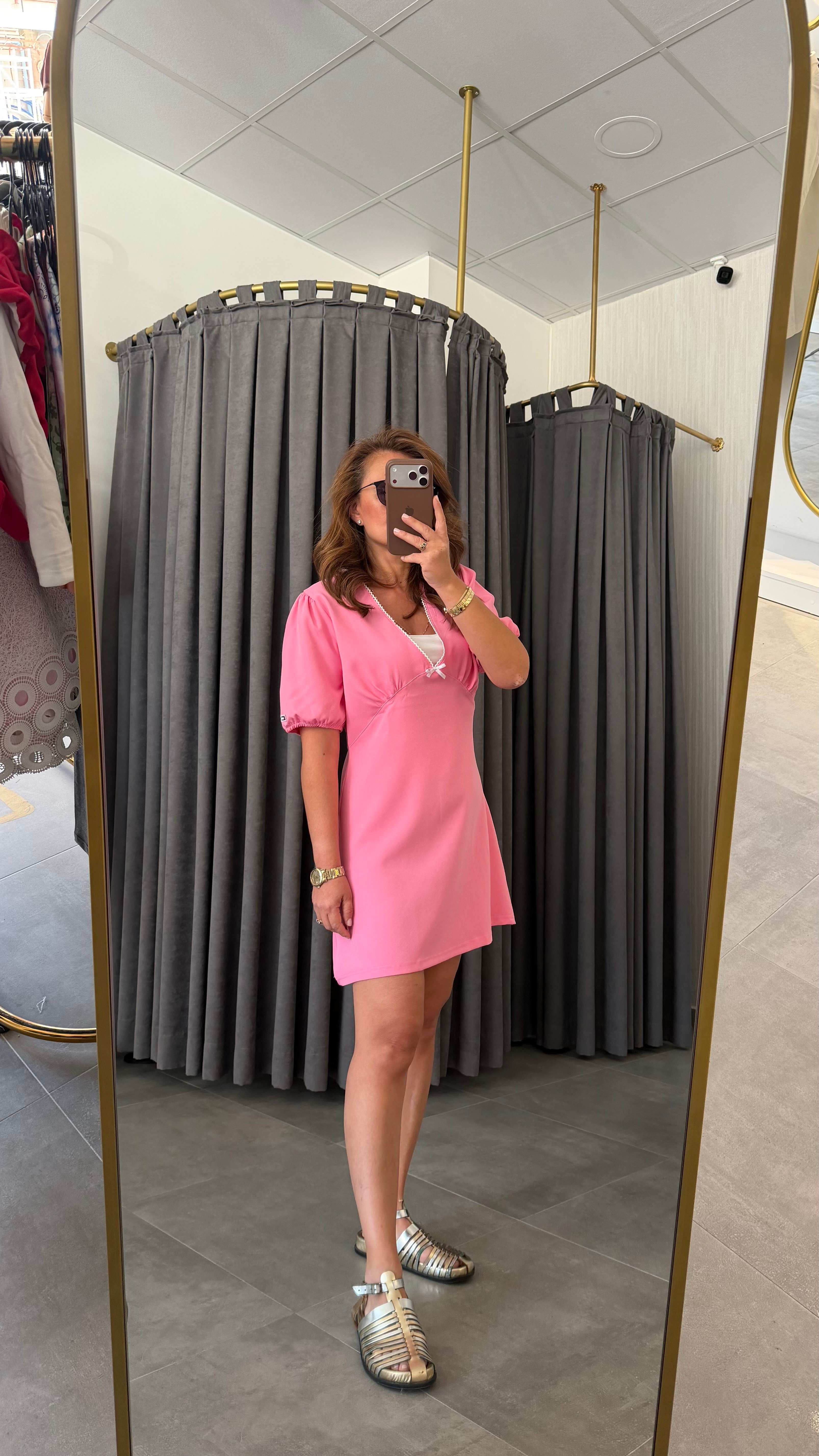 th model pembe kısa elbise