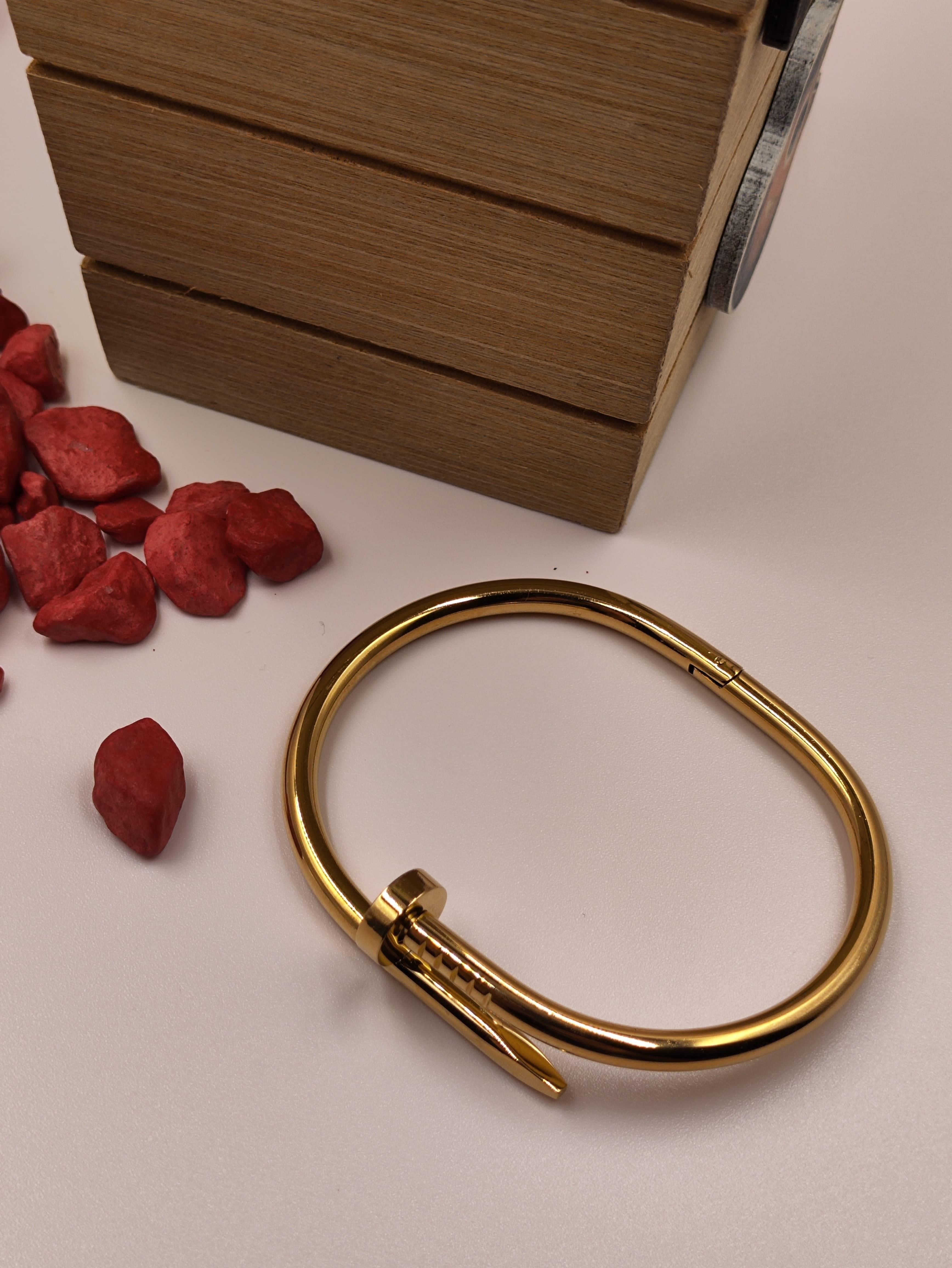 Cartier Çivi Model Kelepçe