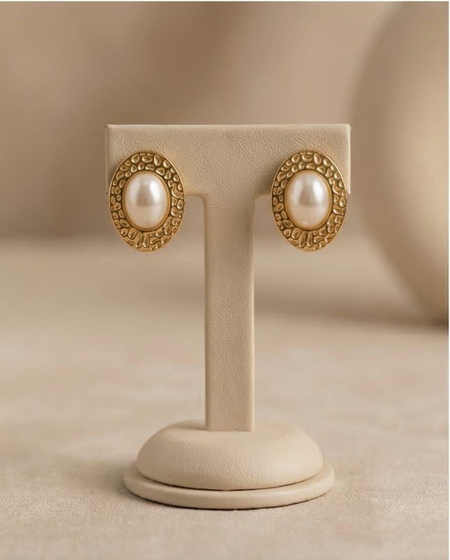 OVAL ORTASI İNCİLİ KÜPE