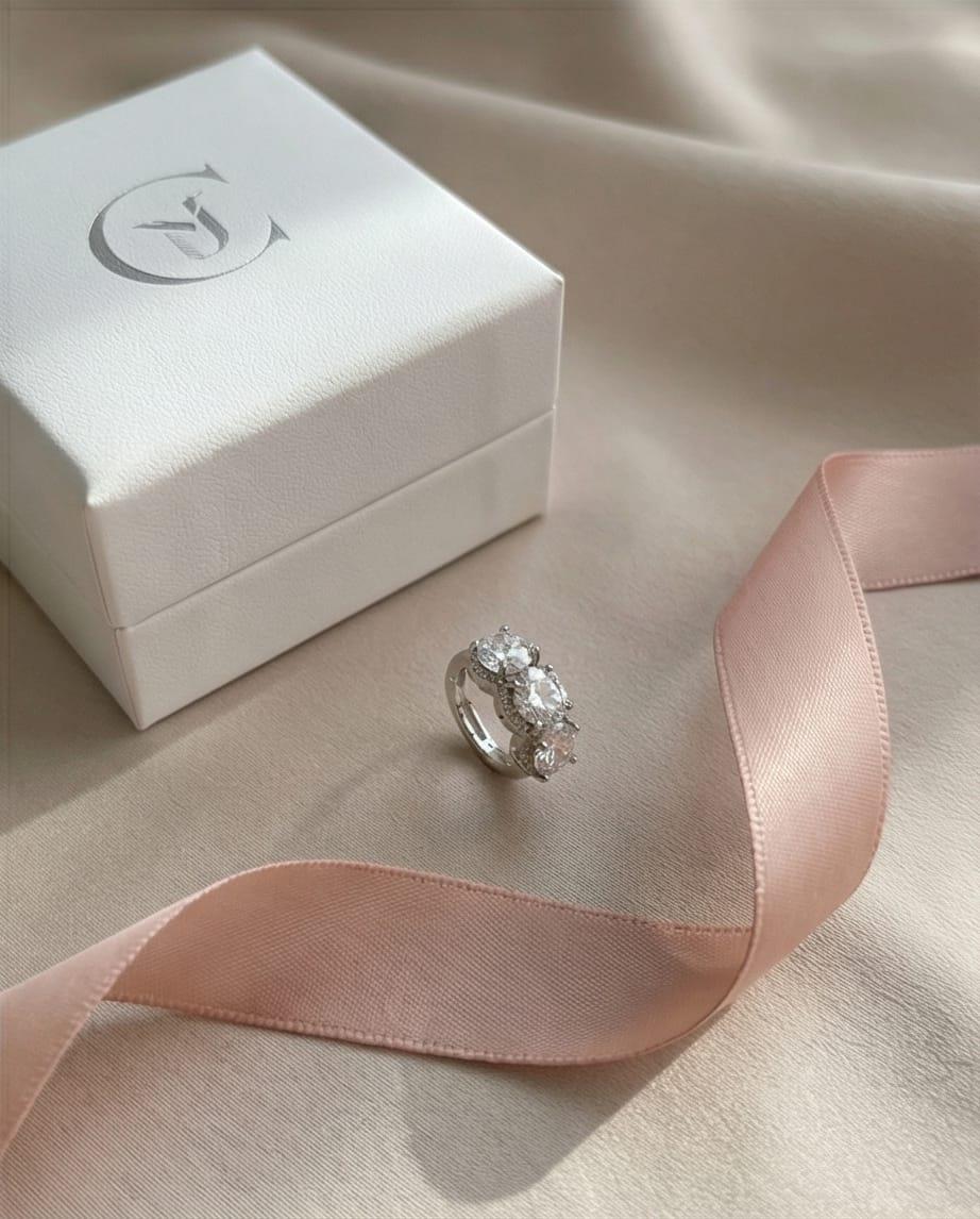 TRİA KIKIRDAK KÜPE