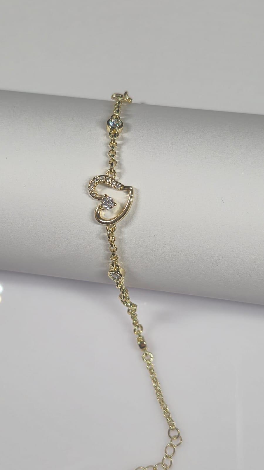 VİP ORTASI KALP BİLEKLİK