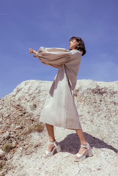  Hemera Stone Collar Zippered Midi Dress