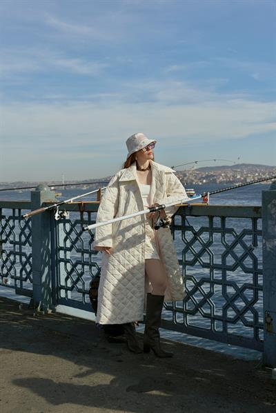 Fairytale Peony Kiss Puff Kaban