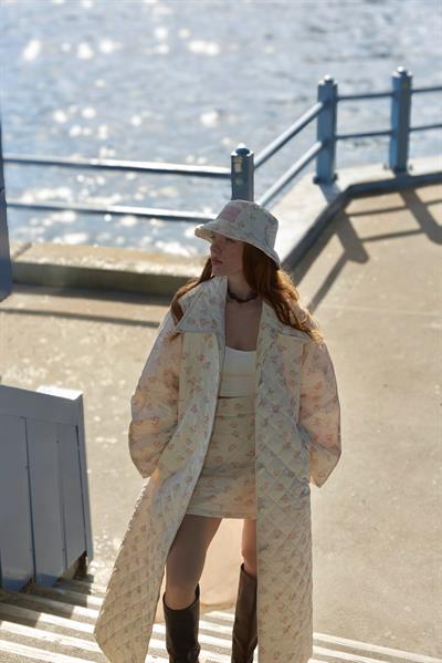 Fairytale Peony Kiss Puff Kaban