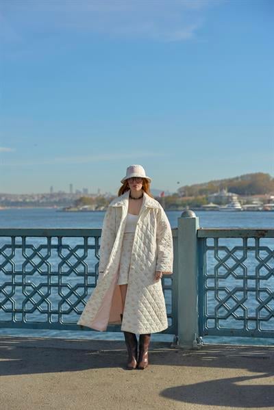 Fairytale Peony Kiss Puff Kaban