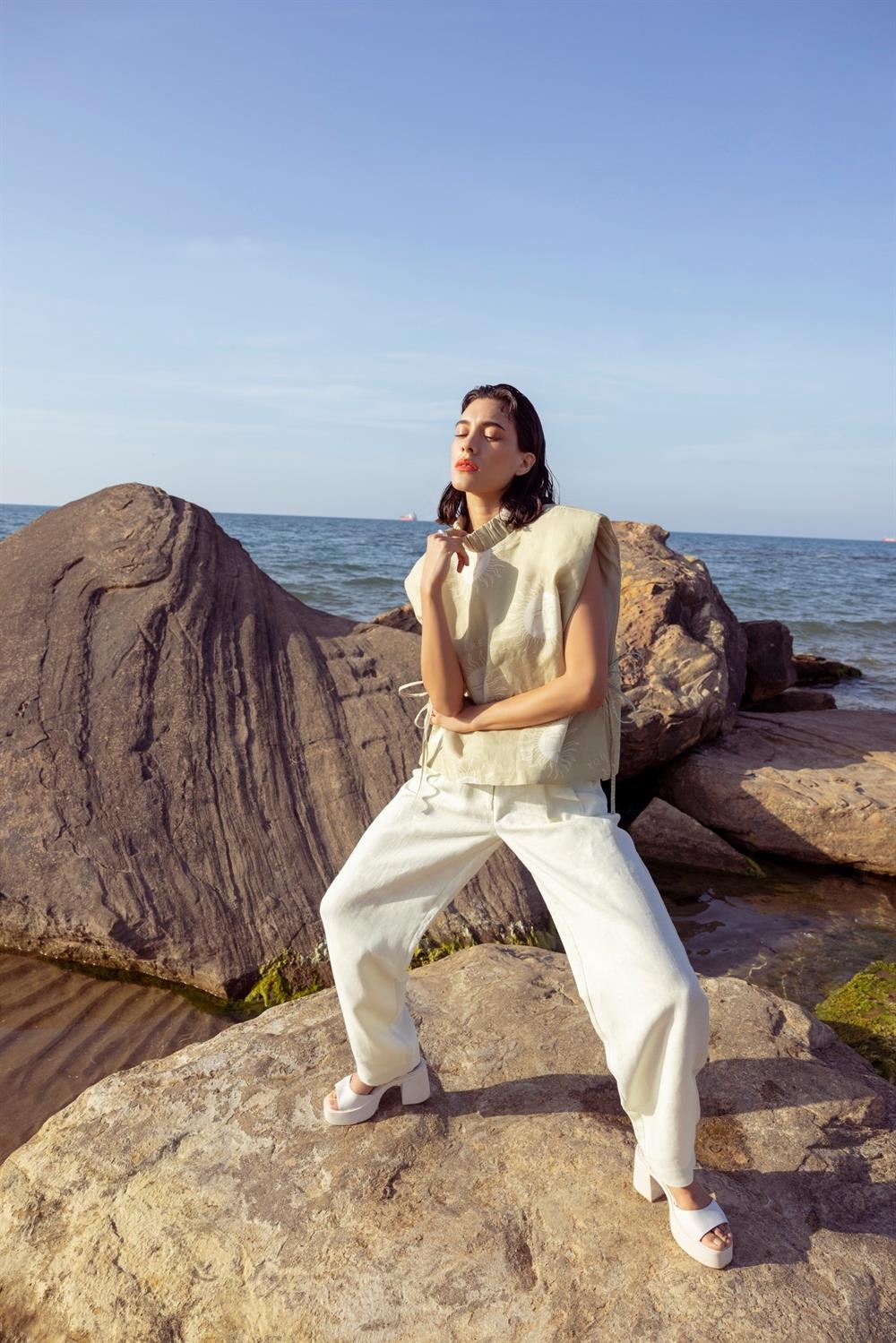 Olwen Side Tie Linen Blouse