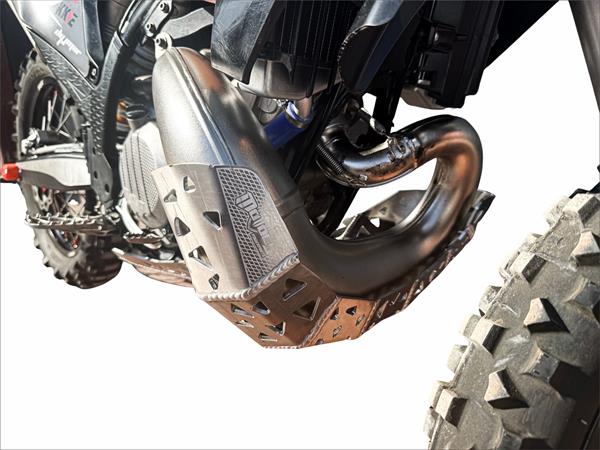 yuki-dirty-paws-2024-300cc-