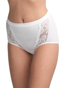 Blackspade Kadın Beyaz Büyük Beden Dantelli Slip Külot 1316