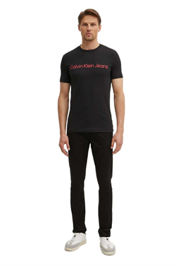 Calvin Klein Erkek Kırmızı Logolu T-Shirt J30J322552