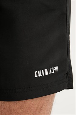 Calvin Klein Erkek Siyah Orta Boy Bağcıklı Deniz Şortu LV00N61015