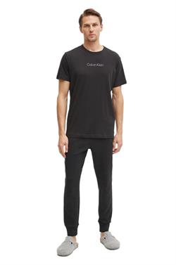 Calvin Klein Erkek Siyah Yuvarlak Yaka T-Shirt 000NM2748E