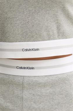 Calvin Klein Kadın Gri Logolu Crop Crew 000QS7217E