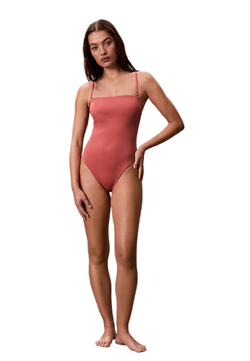 Calvin Klein Kadın Kırmızı Straplez Mayo LV00Q62709